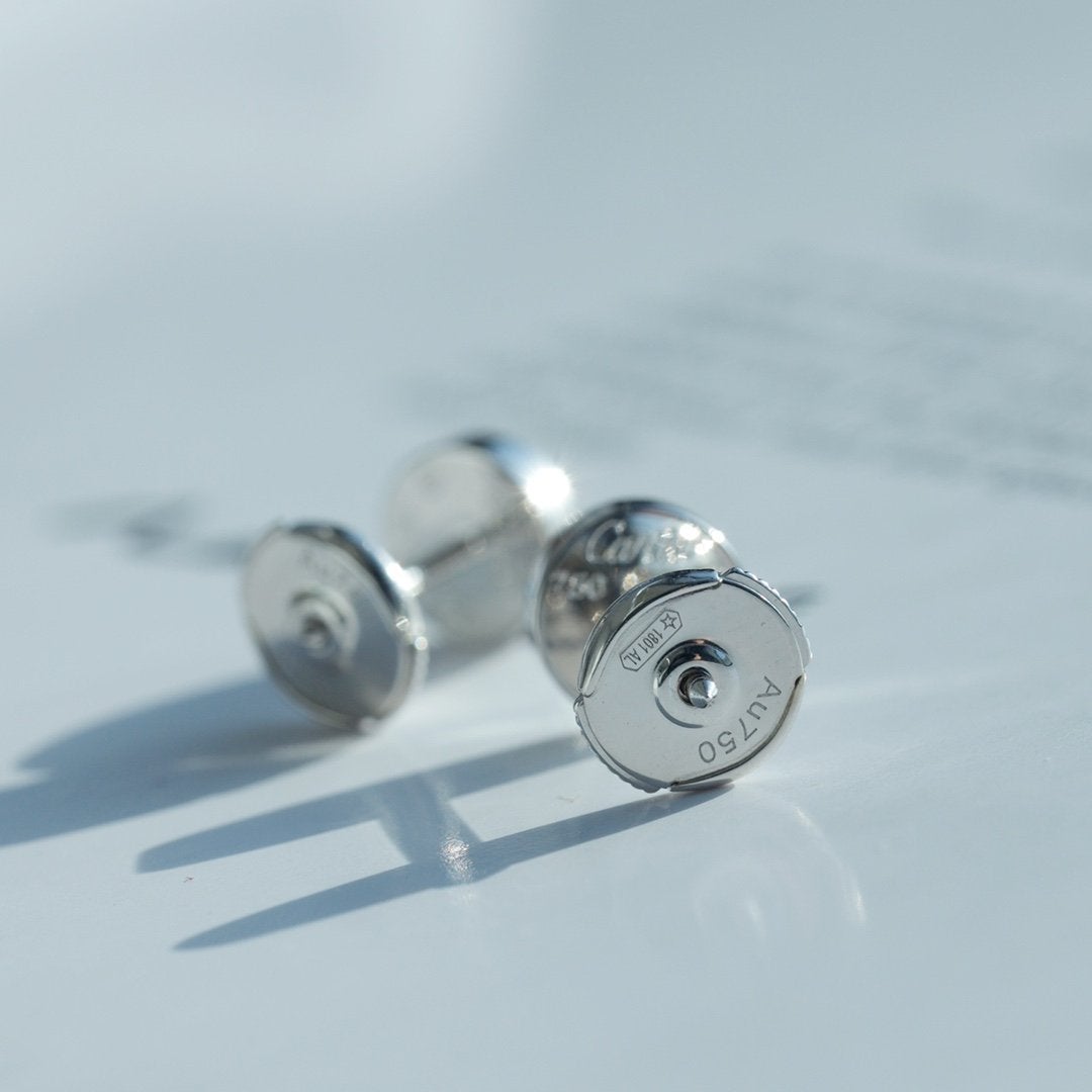 [⭐JeweliWhal]LOVE EARRINGS SILVER 10MM