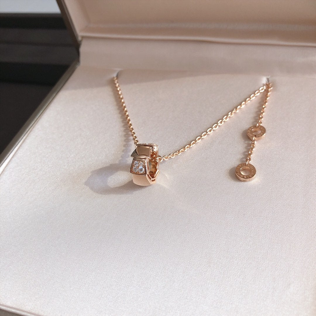 [⭐JeweliWhal]SERPENTI PEDANT DIAMOND PINK GOLD NECKLACE