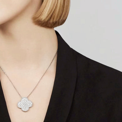[⭐JeweliWhal]CLOVER 25MM LARGE PENDANT DIAMOND PAVED SILVER NECKLACE