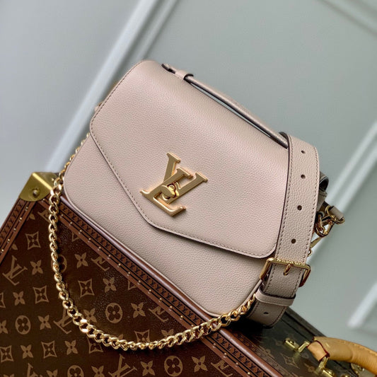 OXFORD 22 IN BEIGE LAMBSKIN GOLD HARDWARE
