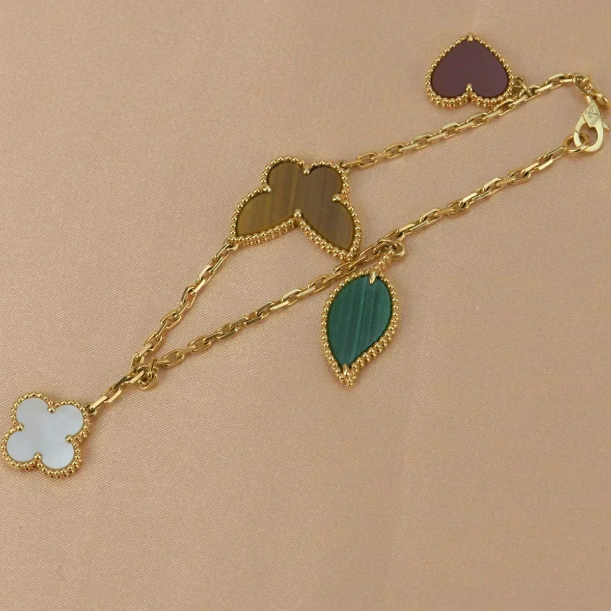 [⭐JeweliWhal]LUCKY SPRING 5 MOTIF GOLD BRACELET