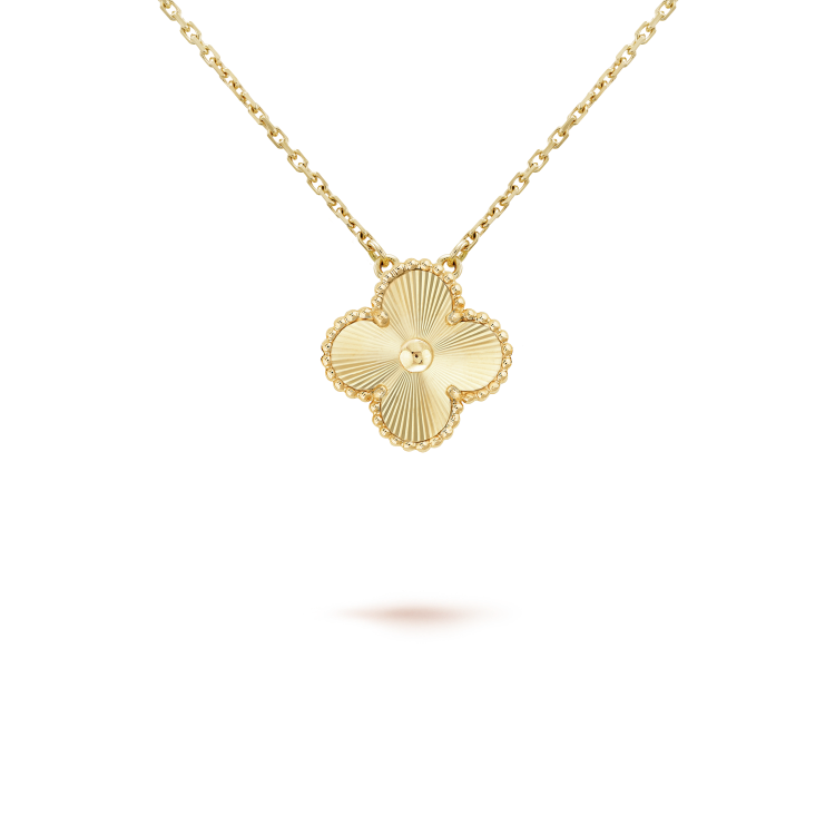 [⭐JeweliWhal]CLOVER 15MM LASER NECKLACE