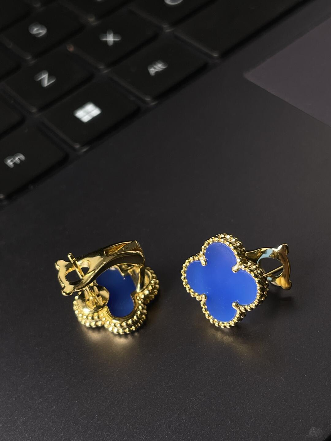 [⭐JeweliWhal] CLOVER LARGE (20mm) 1 MOTIFS BLUE MOP STUD EARRINGS