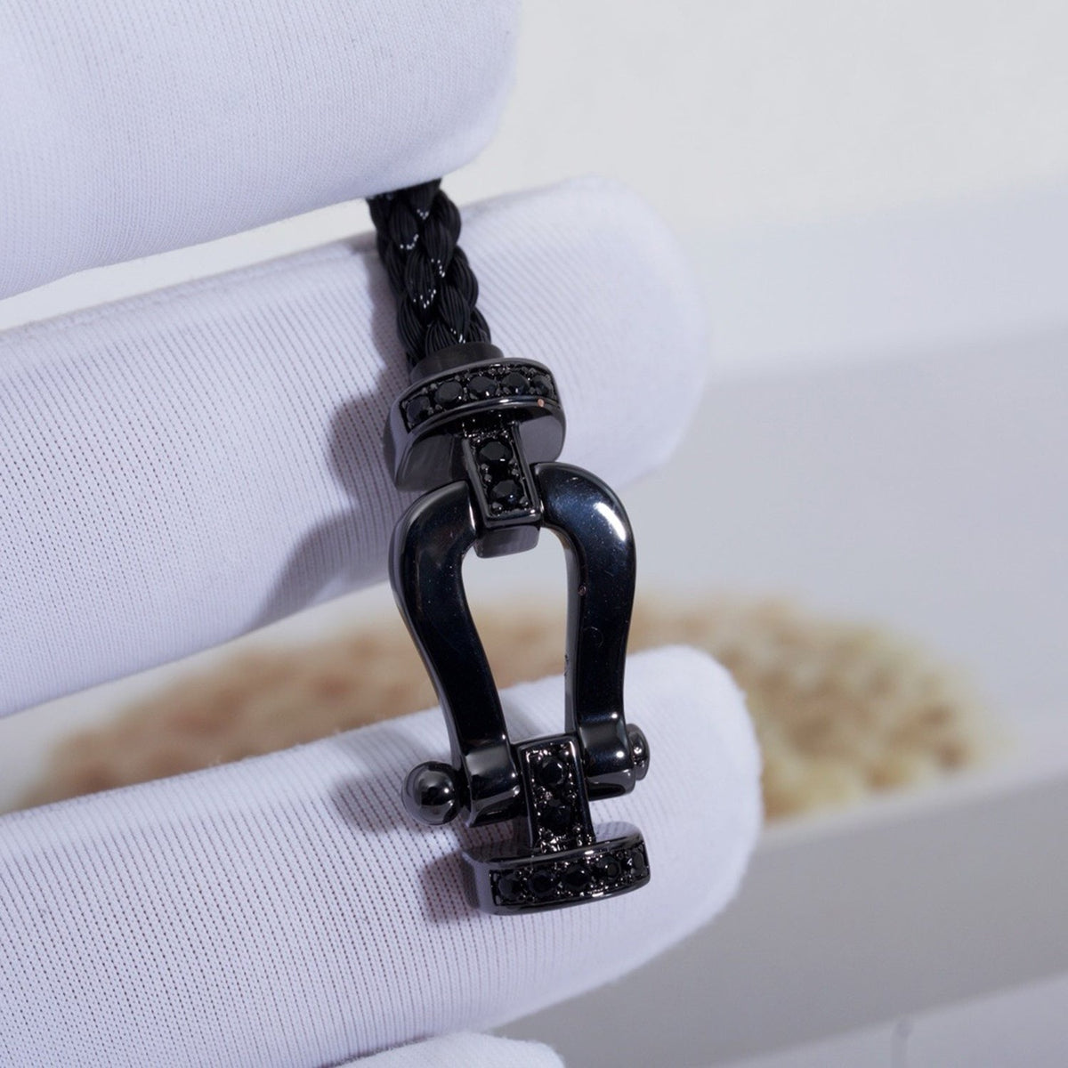 [⭐JeweliWhal]FORCE LARGE SERIES HORSESHOE BLACK SAMURAI BRACELET