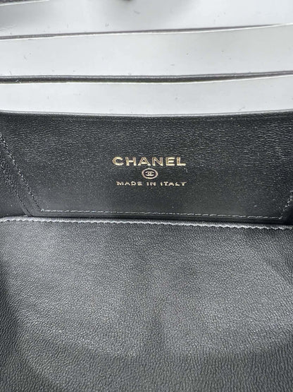 VANITY 17 TOP HANDLE IN BLACK QUILTED LAMBSKIN GOLD HARDWARE