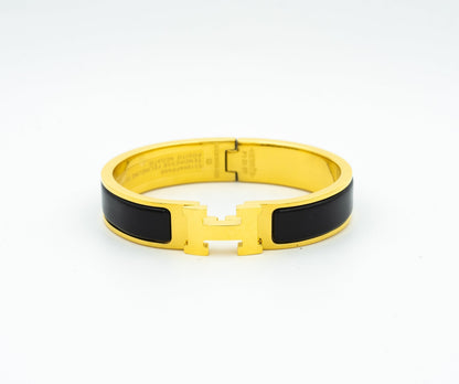 [⭐JeweliWhal]H BLACK BRACELET