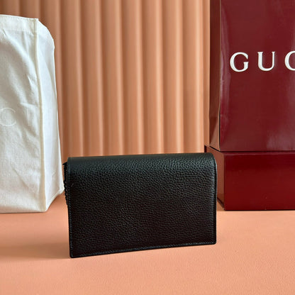 GG MARMONT 20 MINI CHAIN BAG IN BLACK CALFSKIN