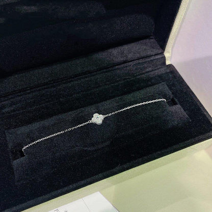 [⭐JeweliWhal]CLOVER  SINGLE FLOWER BRACELET SILVER