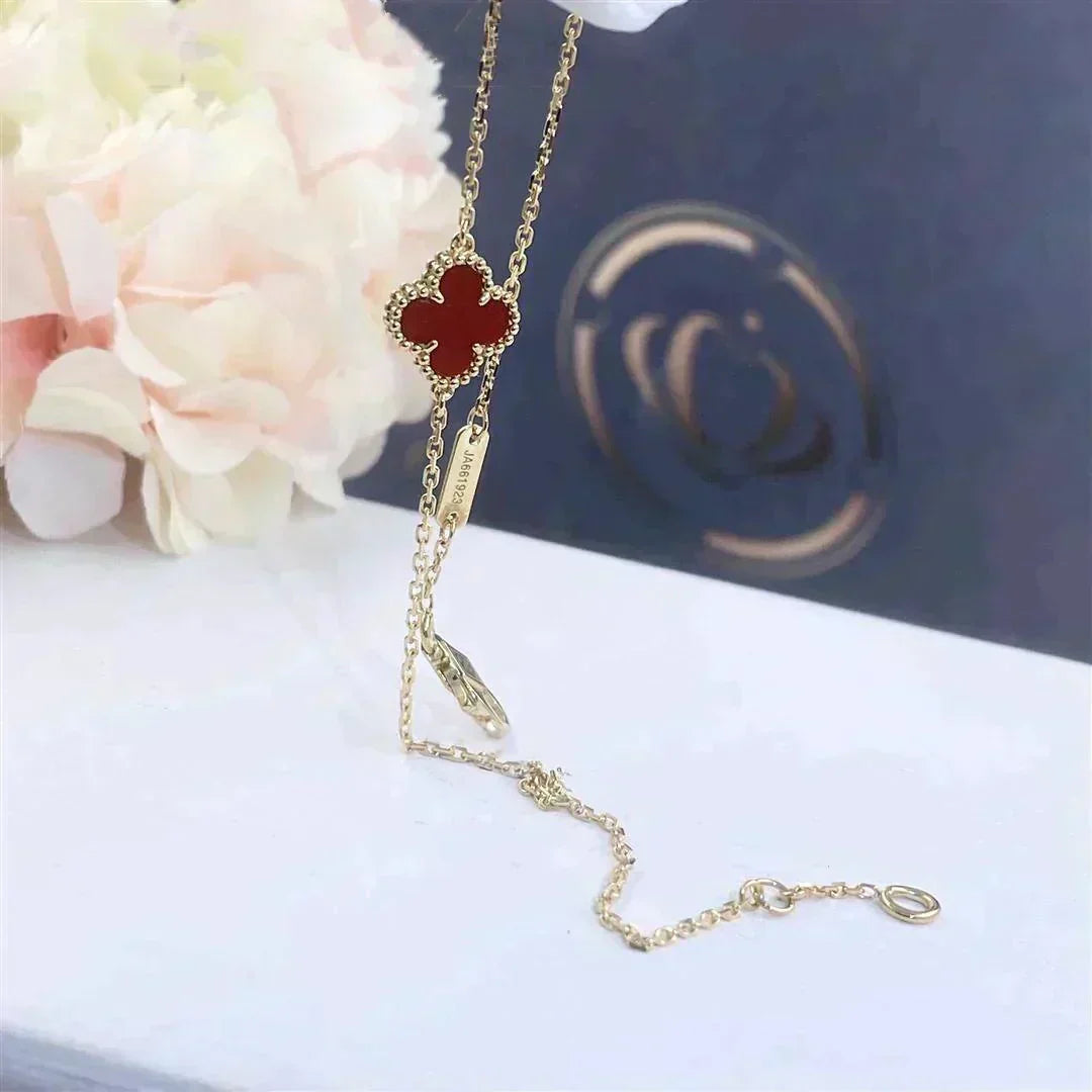 [⭐JeweliWhal]CLOVER  CARNELIAN SINGLE FLOWER BRACELET